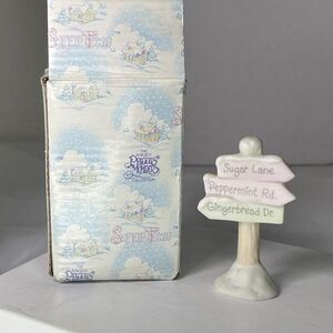 Vintage Precious Moments Sugar Town street town figure by Enesco.